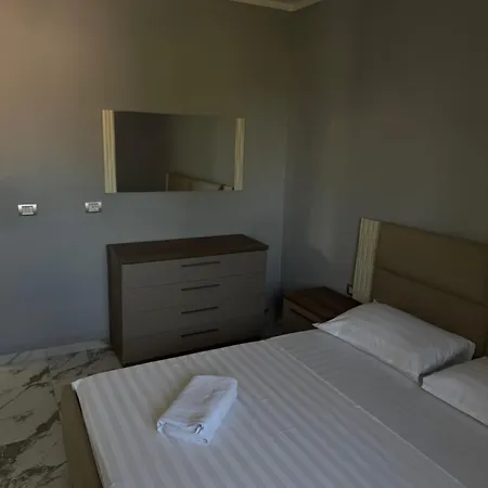 Hotel Hotel *